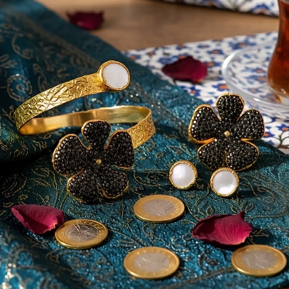 🆕️Turkish Artisanal Black Flower Set 18K Gold Plated Brass Statement Jewelry - Picture 15 of 15